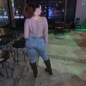 Meet your Posher, Robyn